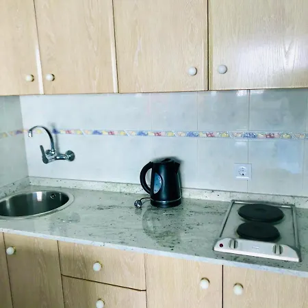 Estudios Y Benal Apartamento