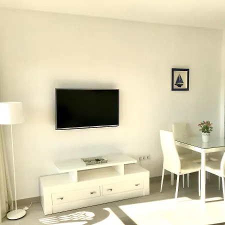 Estudios Y Benal Apartamento *
